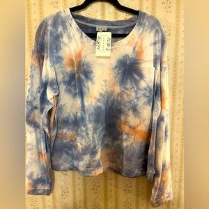 Tie dye sweatshirt lightly used. Size small but oversized fit